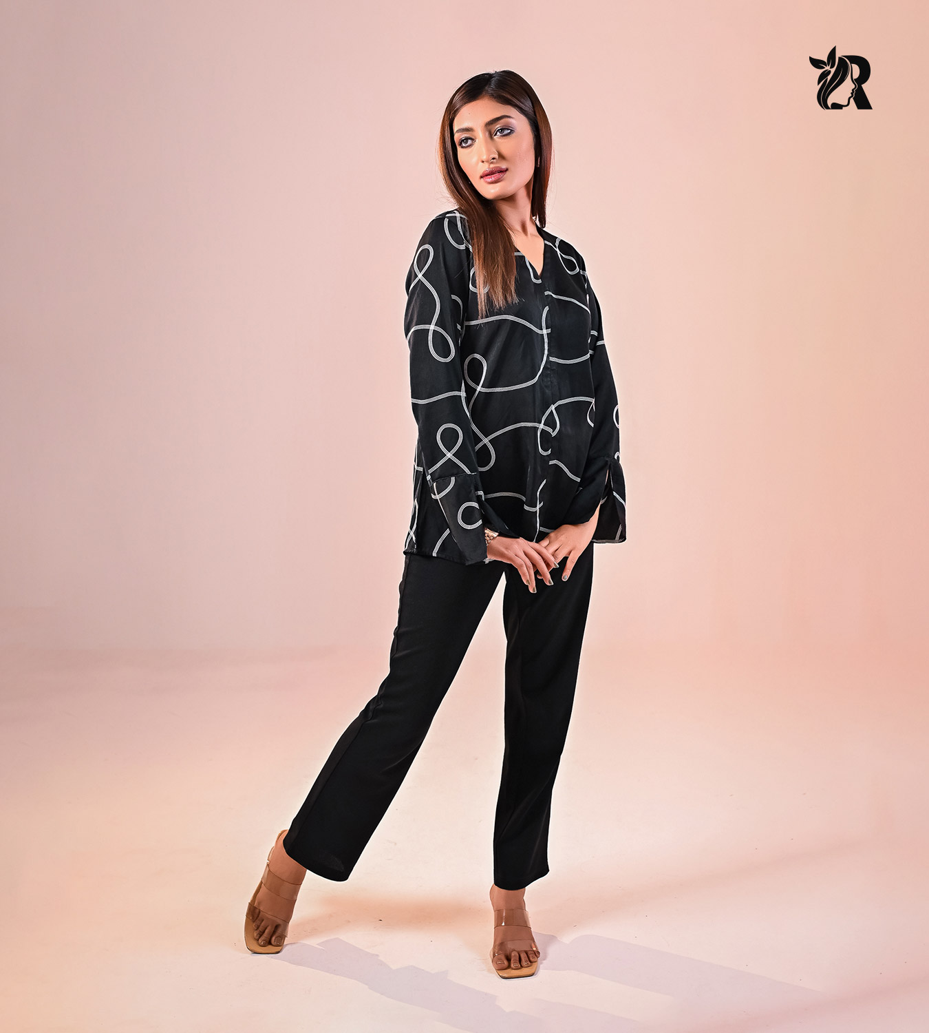 Geometric Print Pullover Thin Chiffon Shirt (4)